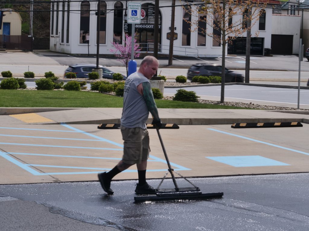 Choosing the Right Asphalt Mix for Industrial and Commercial Applications