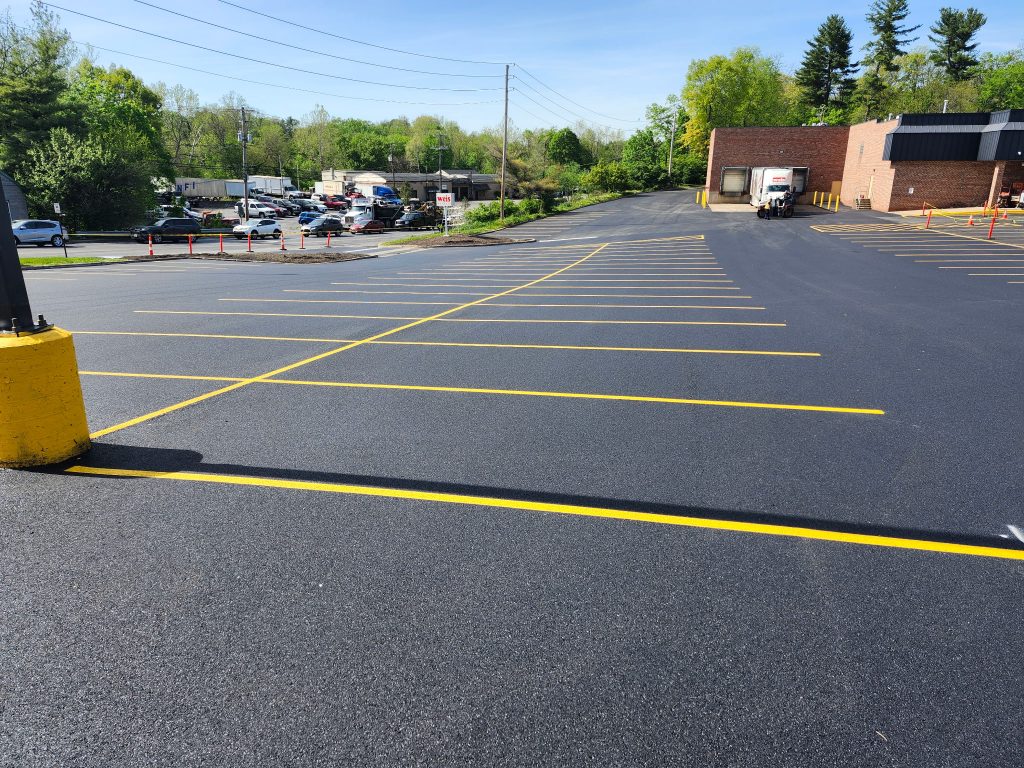 How Apartment Parking Lots Impact Resident First Impressions